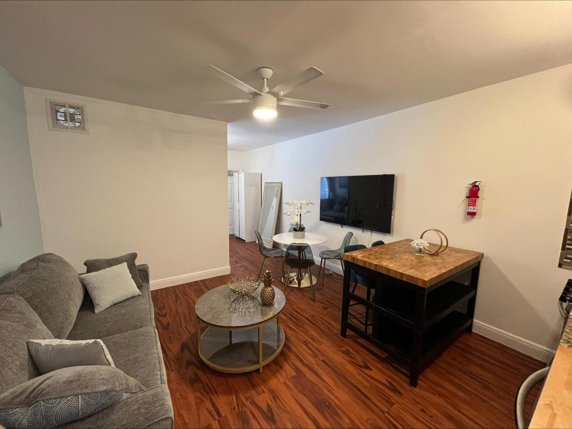 The Pearl Beachside Apartments On Hollywood Beach Екстер'єр фото