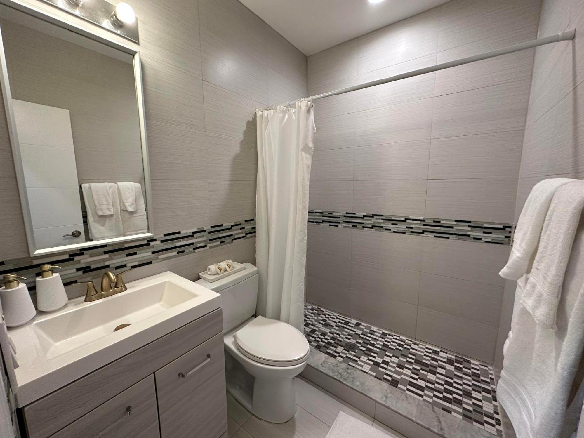 The Pearl Beachside Apartments On Hollywood Beach Екстер'єр фото