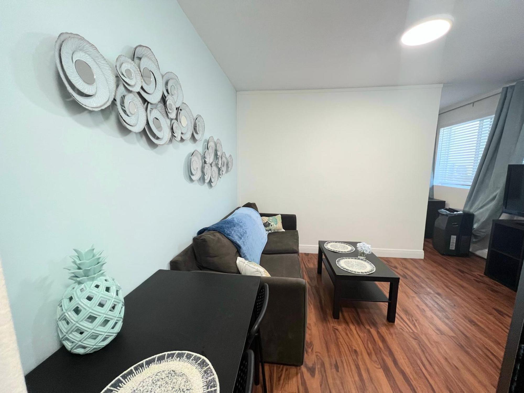 The Pearl Beachside Apartments On Hollywood Beach Номер фото