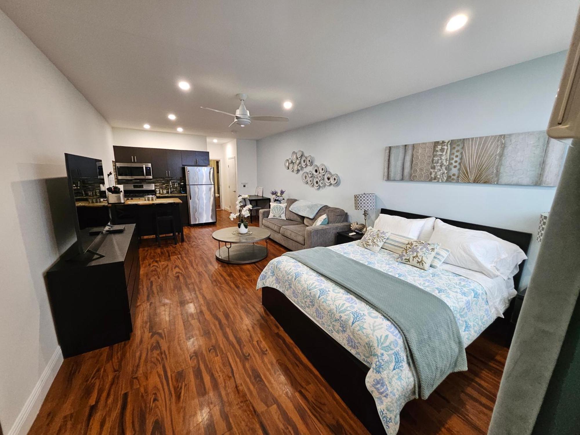 The Pearl Beachside Apartments On Hollywood Beach Номер фото