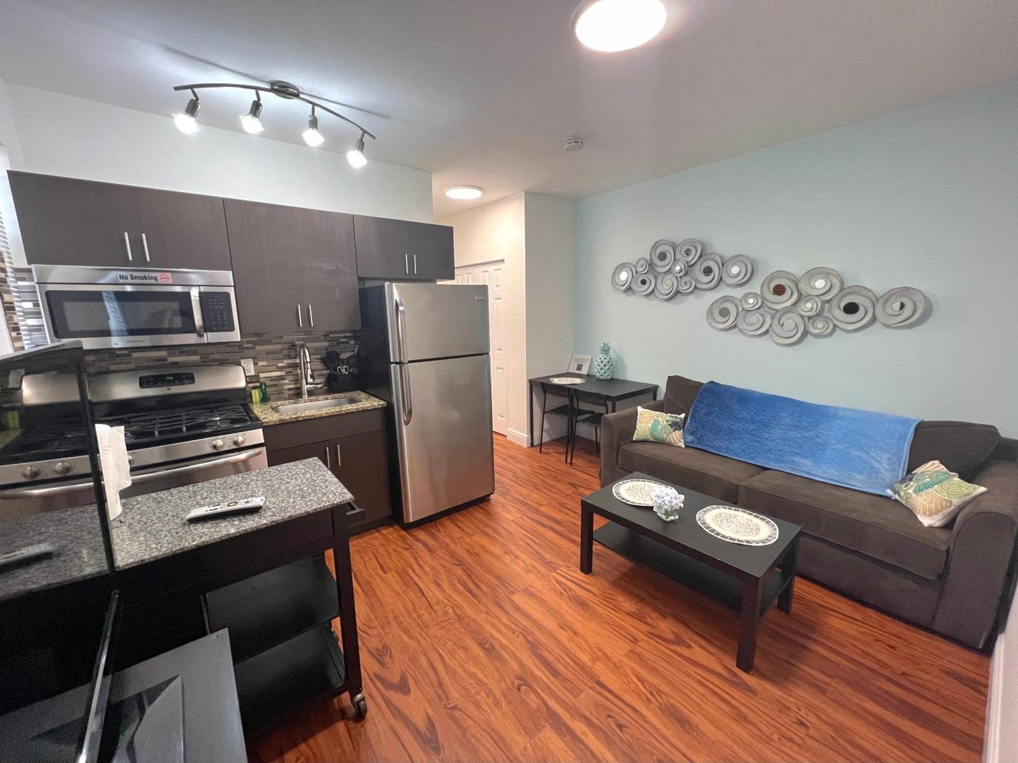 The Pearl Beachside Apartments On Hollywood Beach Номер фото